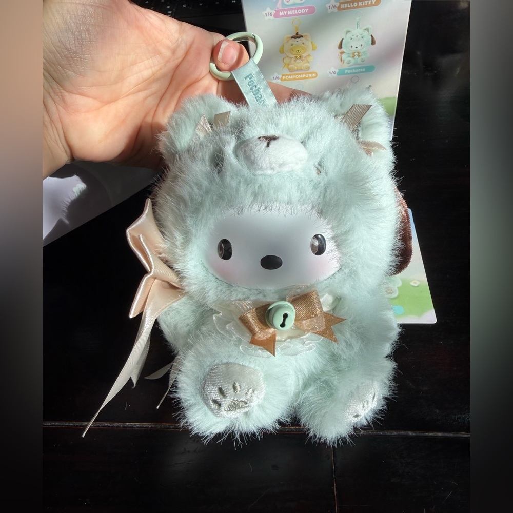 New sealed Miniso Sanrio Fox Island Surprise Vinyl face plush Pochacco